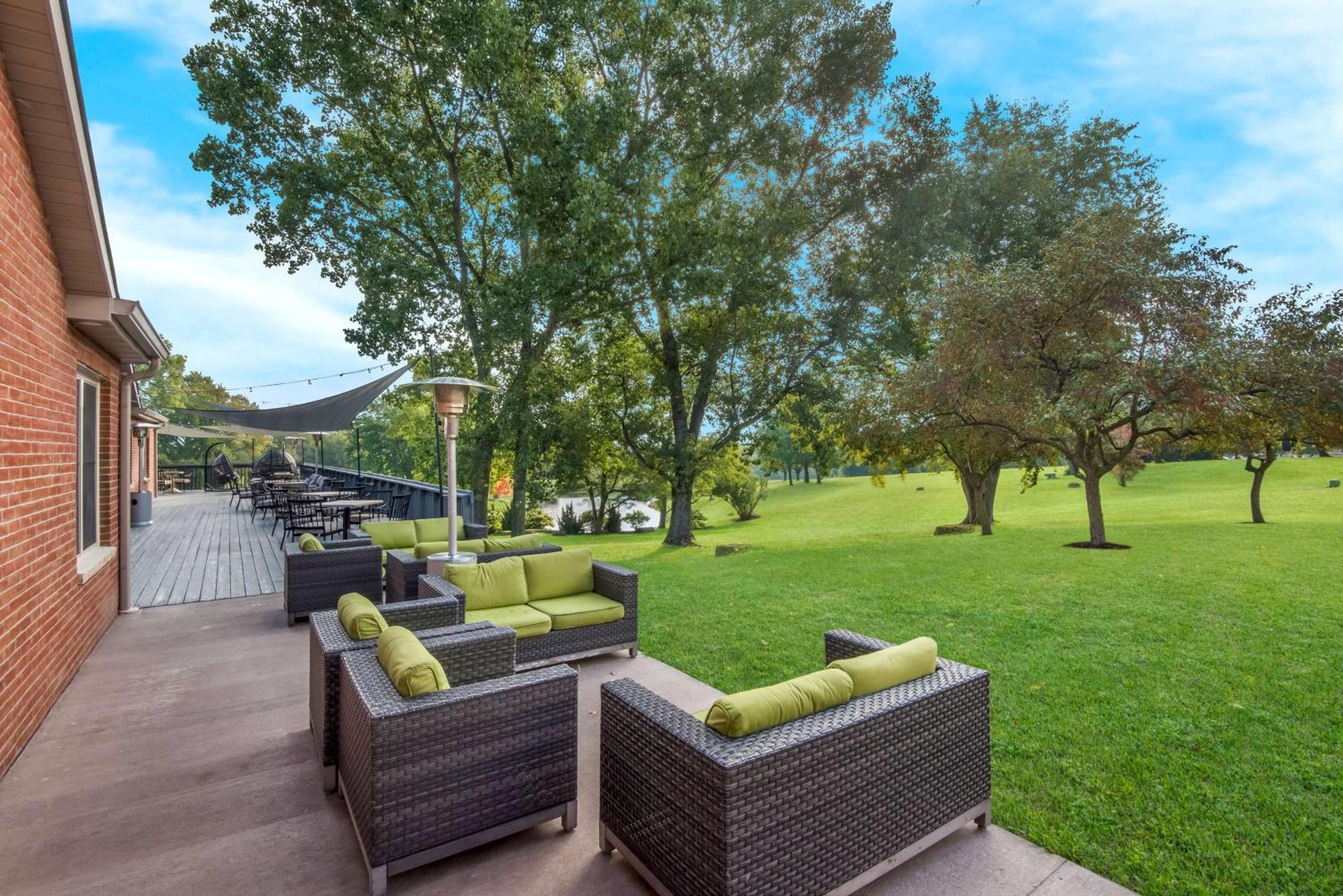 Wyndham Garden Galena Hotel & Day Spa Exterior foto