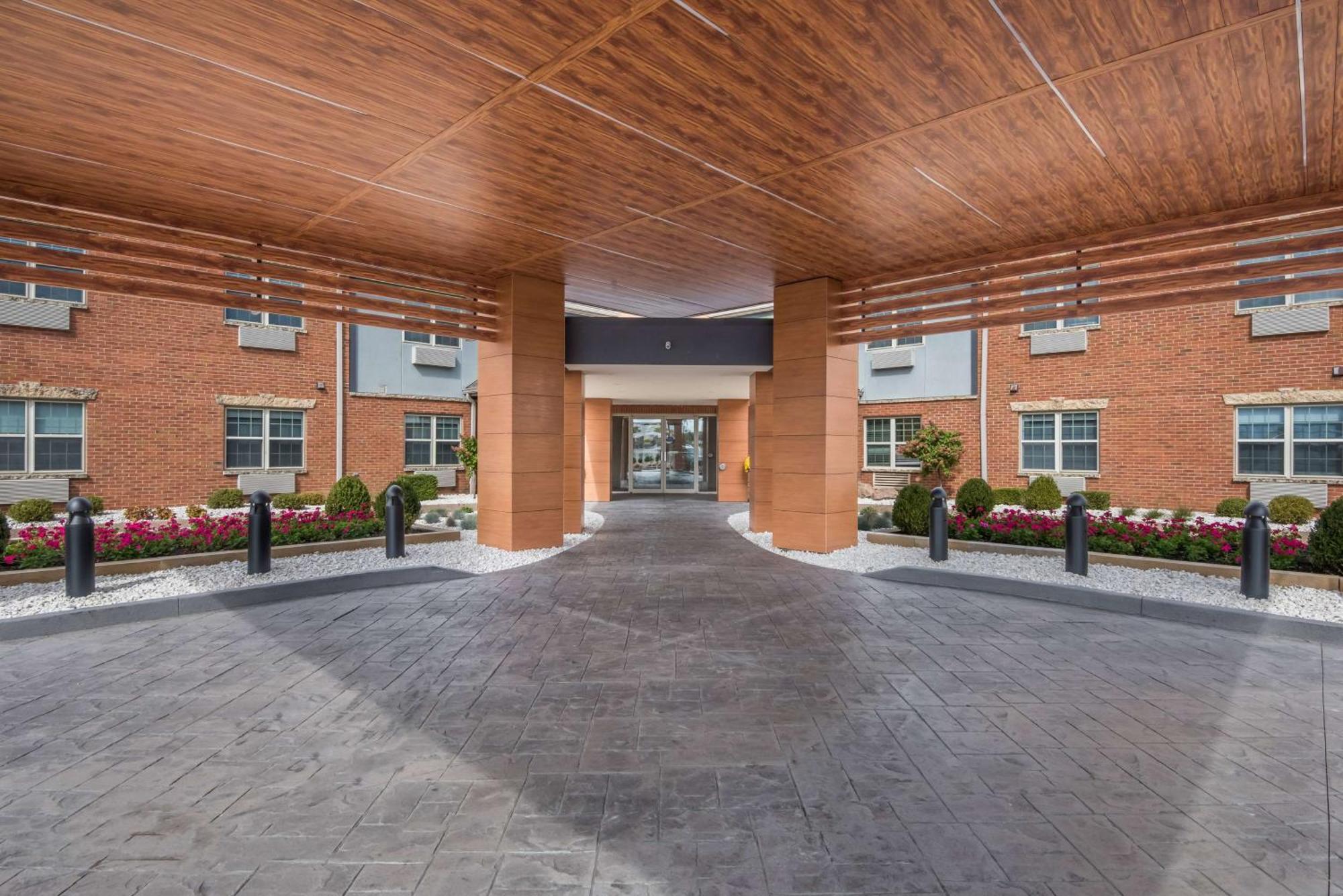 Wyndham Garden Galena Hotel & Day Spa Exterior foto